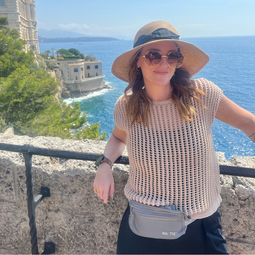 Meet your Posher, Nikki